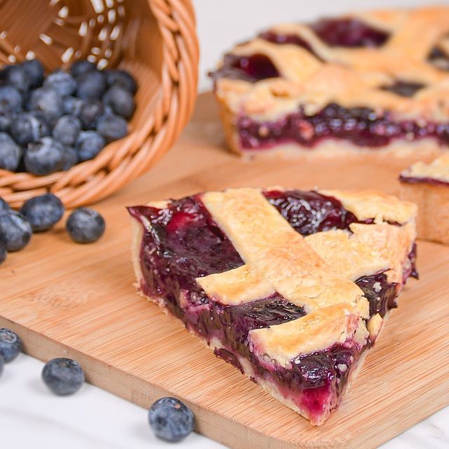 Classic Blueberry Pie 4 Inch Susan S Baking Co UAE   163780989 496157898052835 1891659899630162571 N 